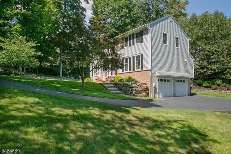 Property listing MLS 4048484 photo 40