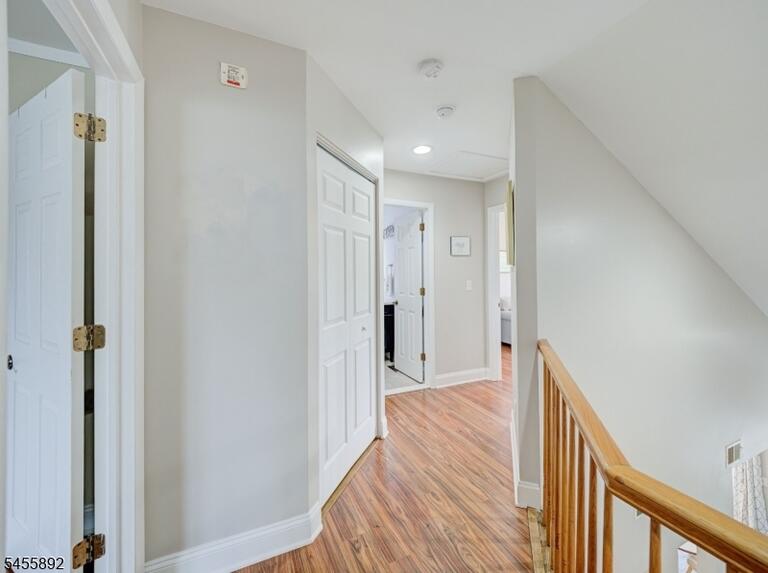 Property listing MLS 4048593 photo 12