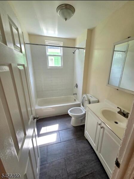 Property listing MLS 4048824 photo 4