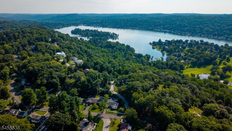 Property listing MLS 4048838 photo 26