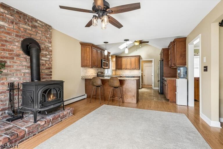 Property listing MLS 4048850 photo 14