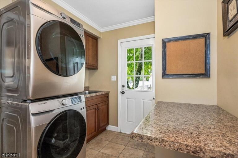Property listing MLS 4048850 photo 21