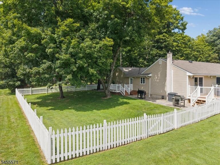 Property listing MLS 4048850 photo 34