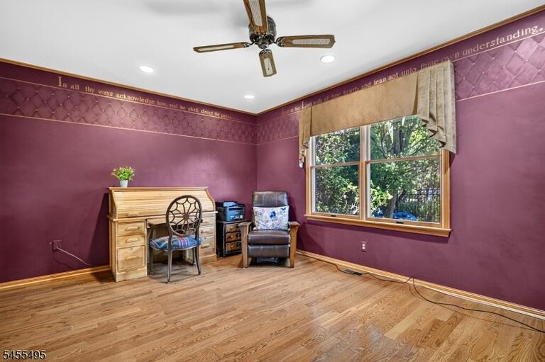 Property listing MLS 4048855 photo 12
