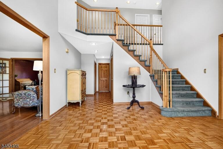 Property listing MLS 4048855 photo 5