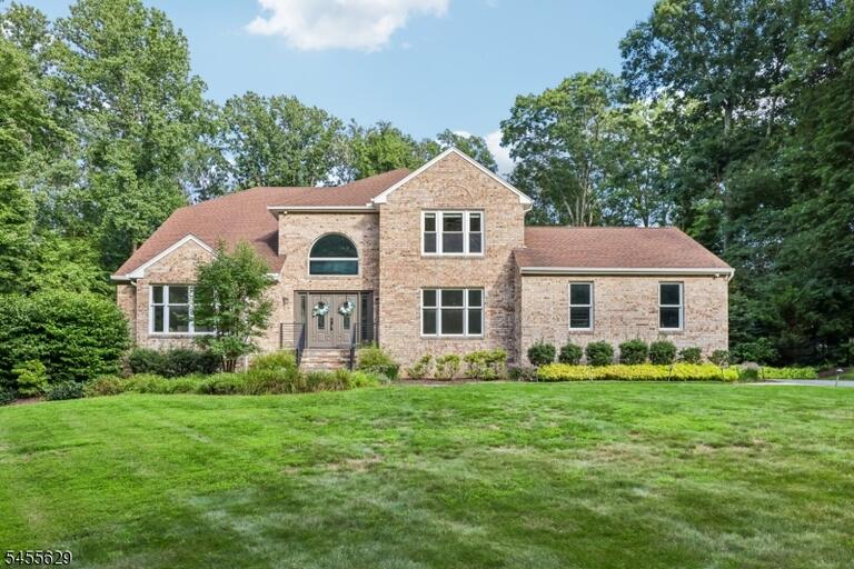 Property listing MLS 4048863 photo 1