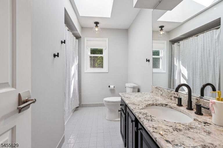 Property listing MLS 4048863 photo 31