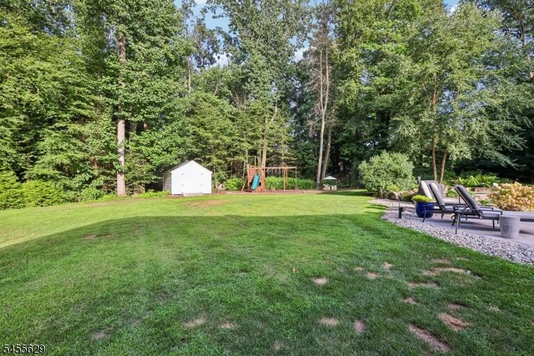 Property listing MLS 4048863 photo 38