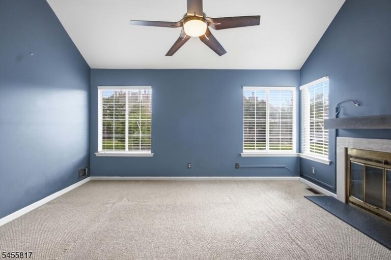 Property listing MLS 4048864 photo 8