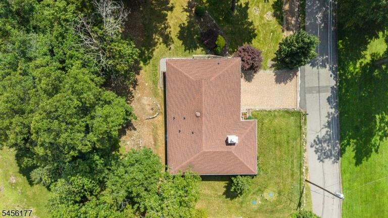 Property listing MLS 4048889 photo 43