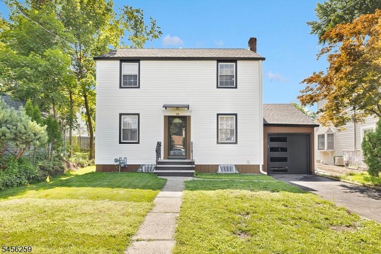 Property listing MLS 4048913 photo 1