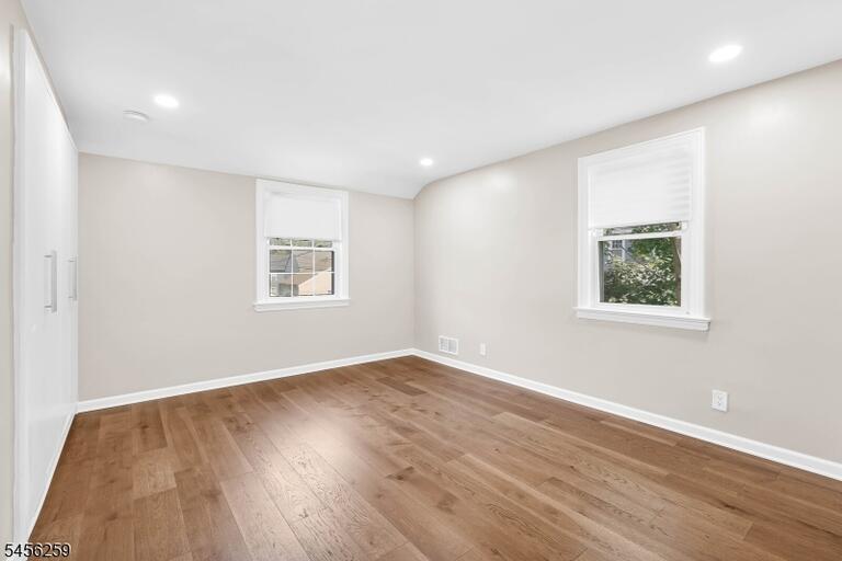 Property listing MLS 4048913 photo 22