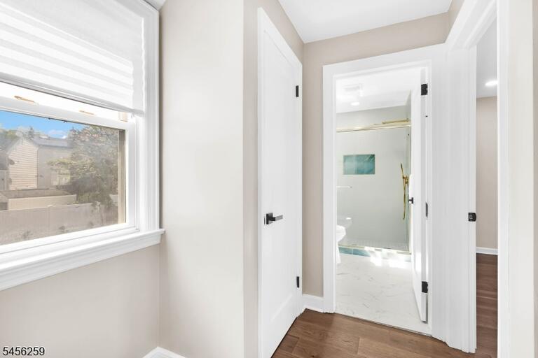 Property listing MLS 4048913 photo 25