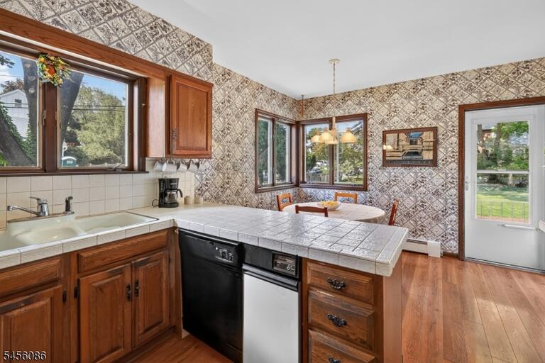 Property listing MLS 4048939 photo 17