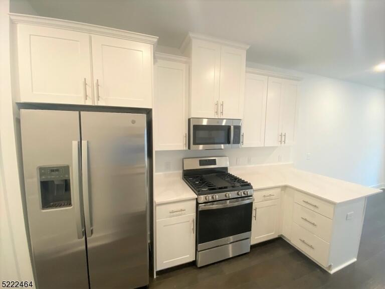 Property listing MLS 4048953 photo 6