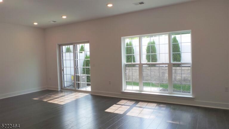 Property listing MLS 4048953 photo 8