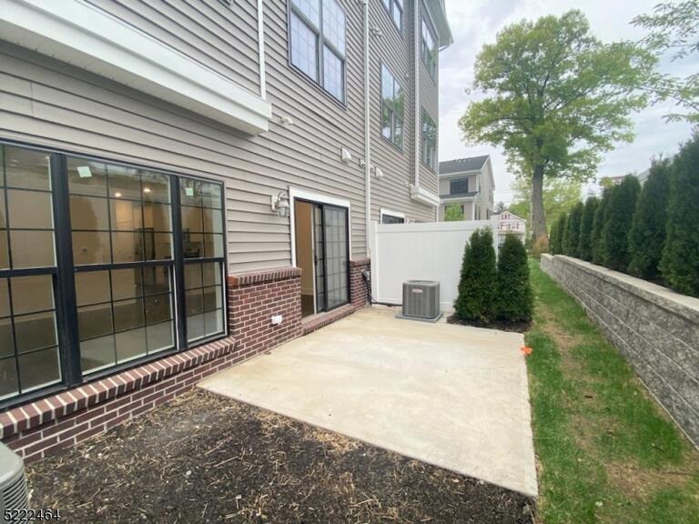 Property listing MLS 4048953 photo 9