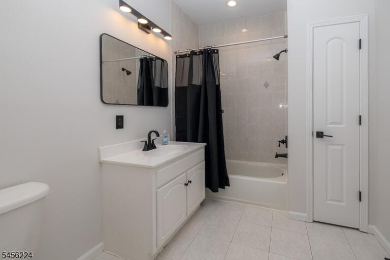 Property listing MLS 4048973 photo 8