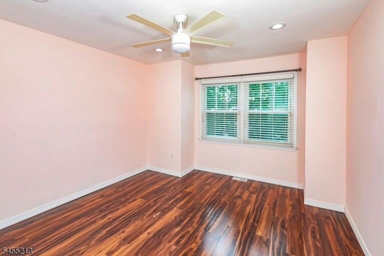 Property listing MLS 4048979 photo 26