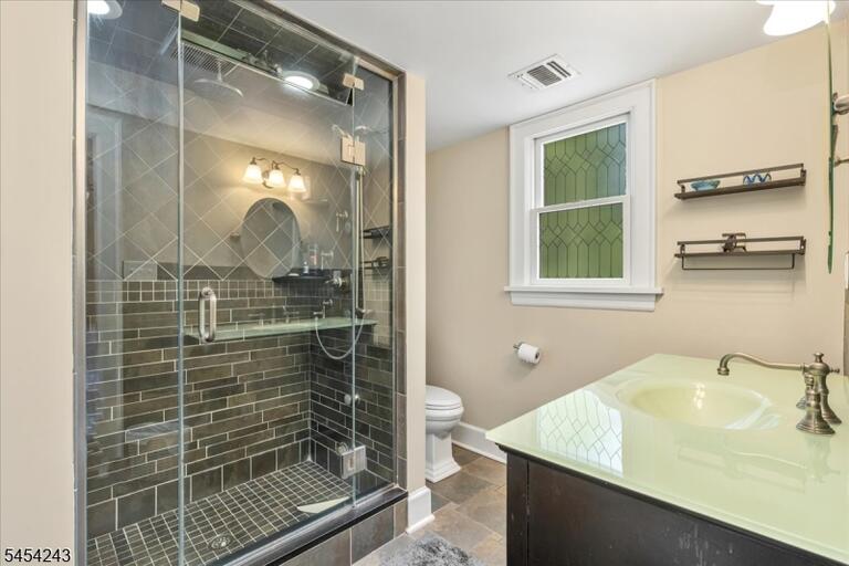Property listing MLS 4049018 photo 23