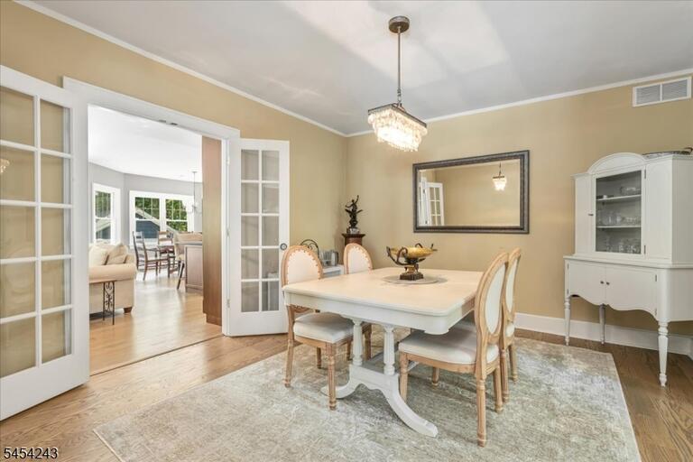 Property listing MLS 4049018 photo 8