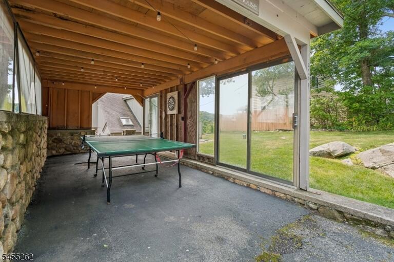 Property listing MLS 4049030 photo 33