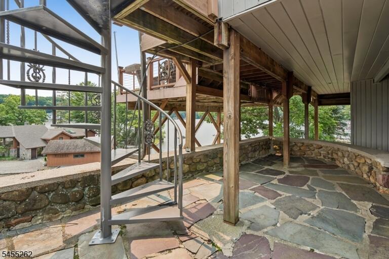 Property listing MLS 4049030 photo 35