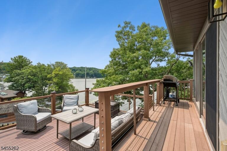 Property listing MLS 4049030 photo 37