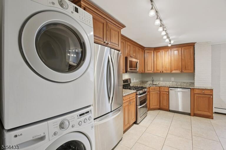 Property listing MLS 4049042 photo 18