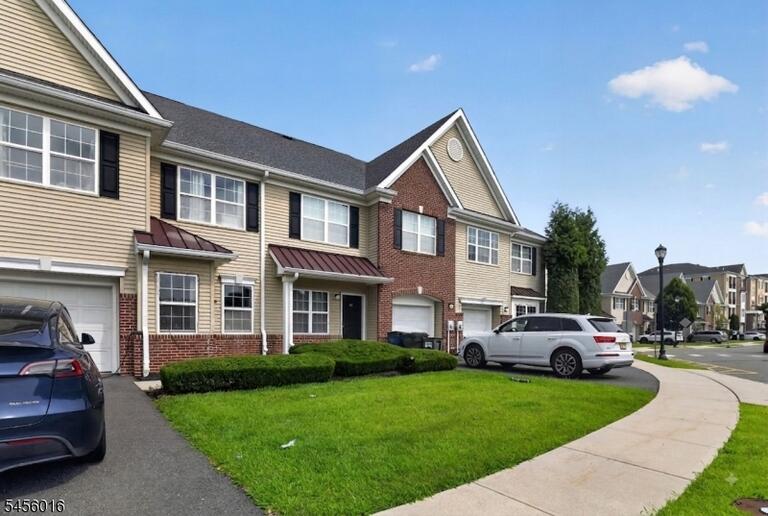 Property listing MLS 4049054 photo 2