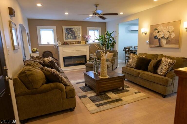 Property listing MLS 4049068 photo 30