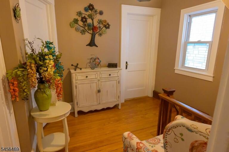 Property listing MLS 4049068 photo 34