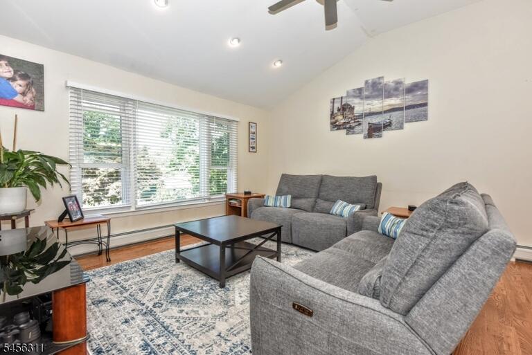 Property listing MLS 4049069 photo 6