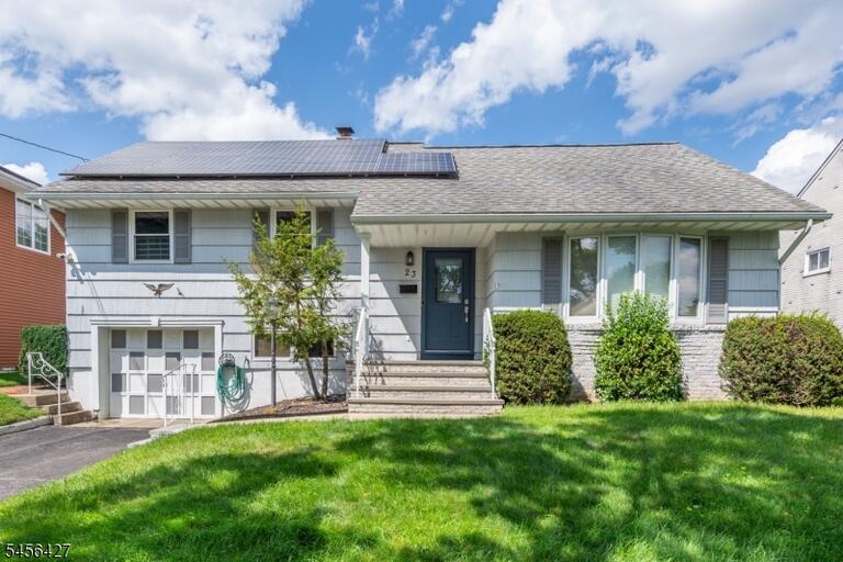 Property listing MLS 4049070 photo 1