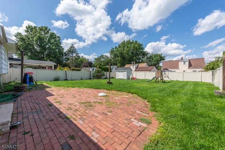 Property listing MLS 4049070 photo 24