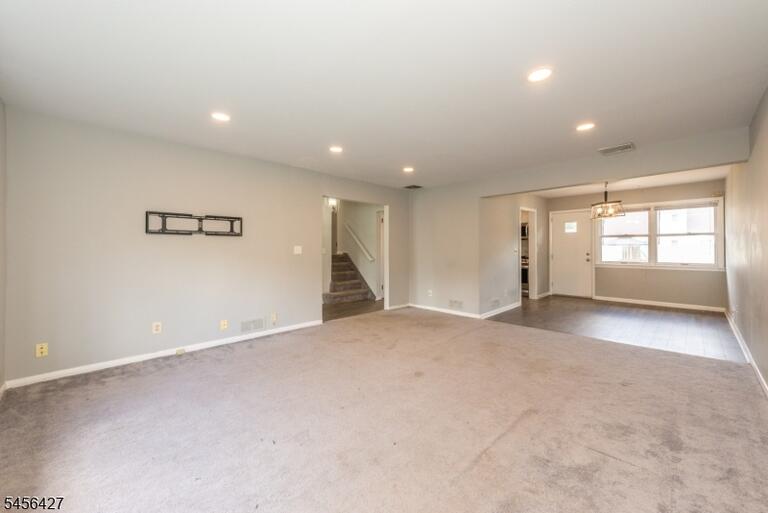 Property listing MLS 4049070 photo 6