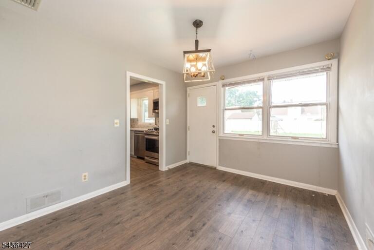 Property listing MLS 4049070 photo 7
