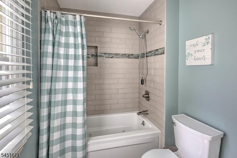 Property listing MLS 4049086 photo 36
