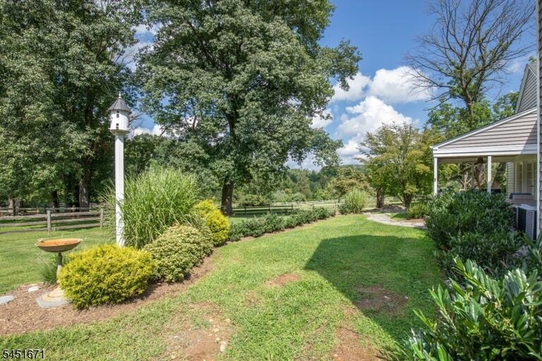 Property listing MLS 4049086 photo 44