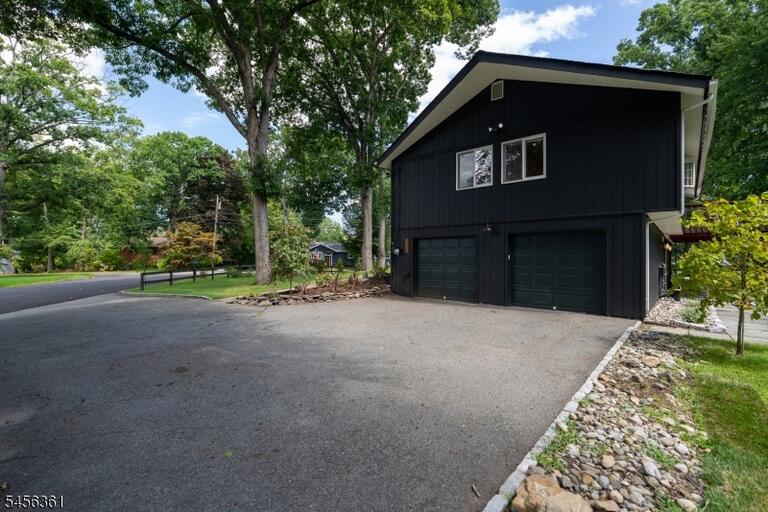 Property listing MLS 4049090 photo 44