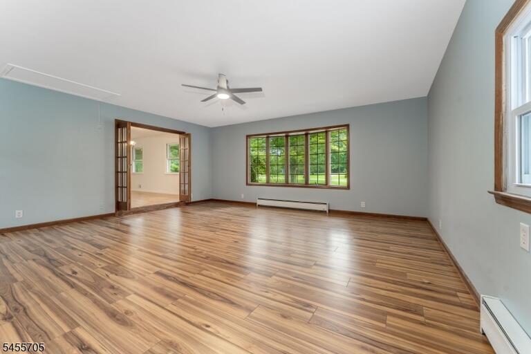 Property listing MLS 4049091 photo 12