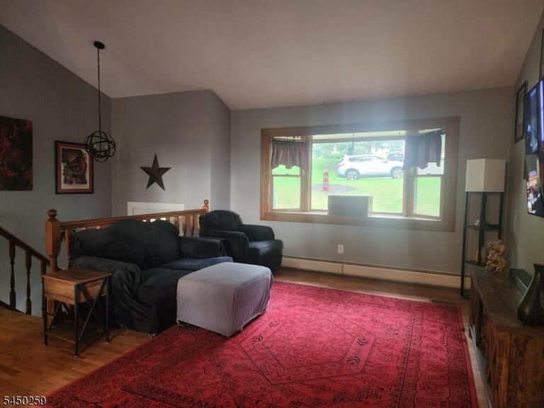 Property listing MLS 4049101 photo 9
