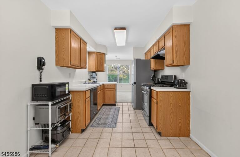 Property listing MLS 4049102 photo 12