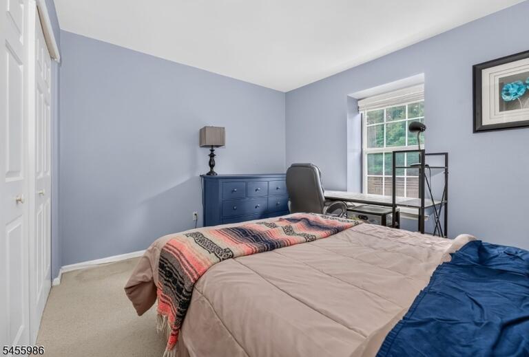Property listing MLS 4049102 photo 25