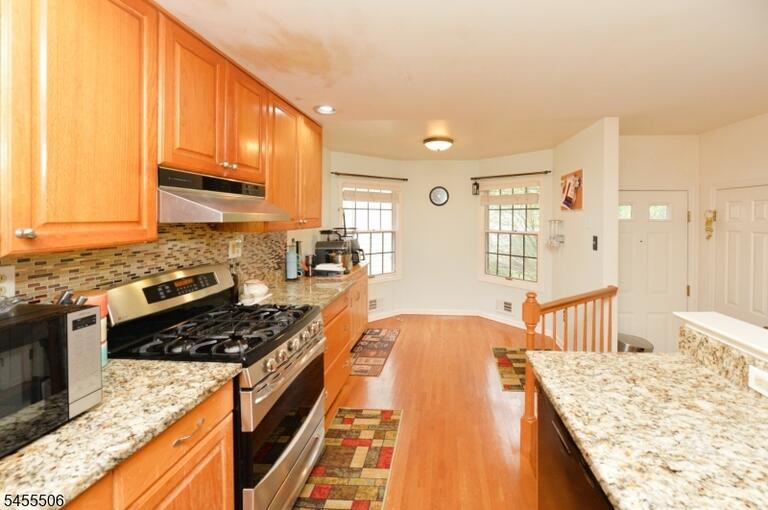 Property listing MLS 4049113 photo 24
