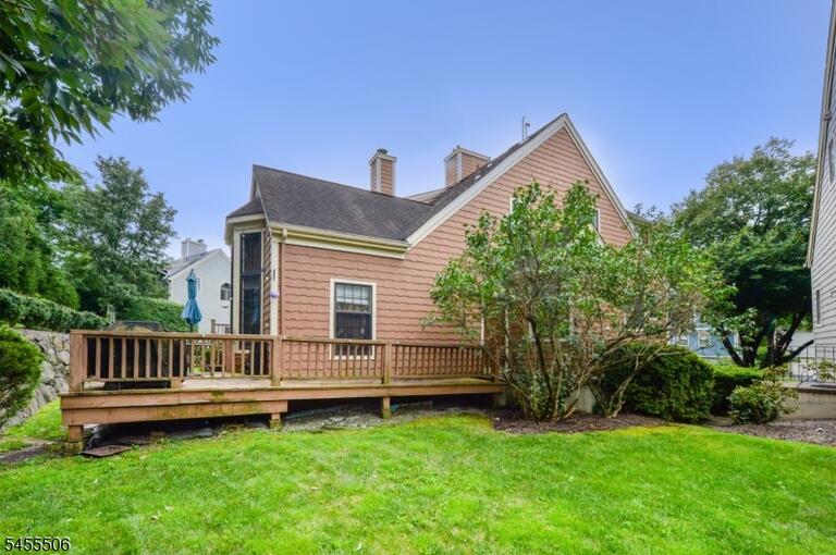 Property listing MLS 4049113 photo 4