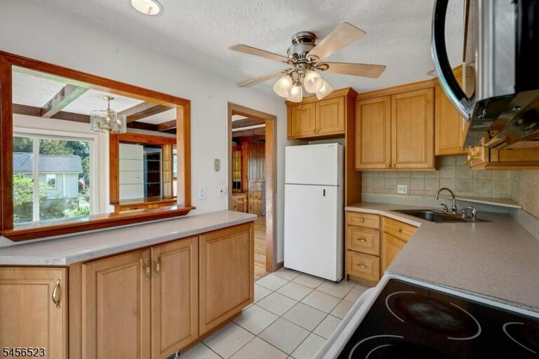Property listing MLS 4049141 photo 13