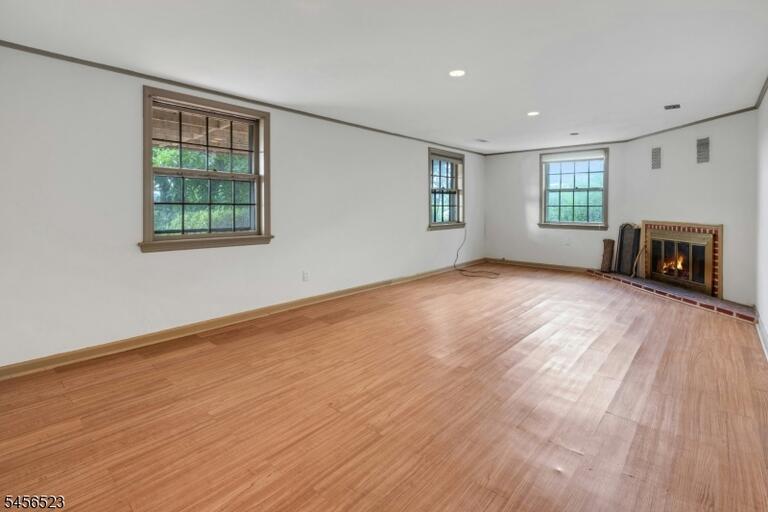 Property listing MLS 4049141 photo 22