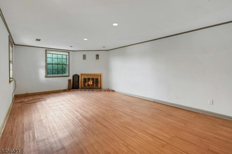 Property listing MLS 4049141 photo 23