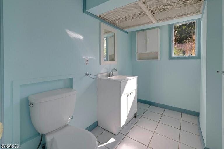 Property listing MLS 4049141 photo 27